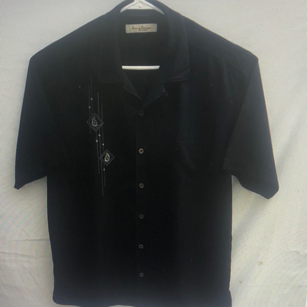 Men's Black Short Sleeve Shirt